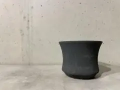 KAMIYAMA 黒鉄釉　かみ山陶器　植木鉢　ハンドメイド KAMIYAMA 黒鉄釉【中深ソリ -S-】φ12cm×H8cm 植木鉢 4号 陶器