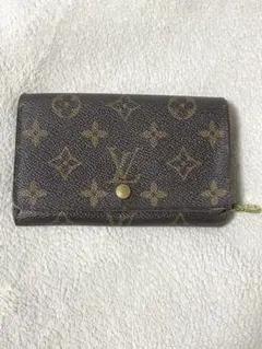 ルイヴィトン　モノグラム　財布　ファスナー