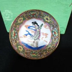 中国古美術　中国廣彩　金彩色絵人物風景図　絵皿　直径25.5cm 中国 廣彩 4人 天女 飾皿 色絵 絵皿 大皿 骨董 美術 芸術 置物