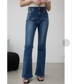 AZUL by Moussy フレアデニム