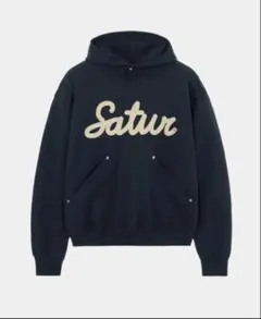 satur パーカー