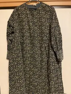 レディースワンピース　花柄　コーデュロイ 専用になります　ご購入いただけません