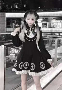 【最終値下げ】Puppet Bombs ワンピース　クロス　L 地雷系のサムネイル