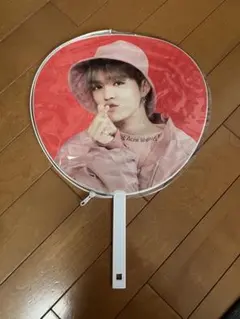 SEVENTEEN BETHESUNエスクプス うちわ - メルカリ