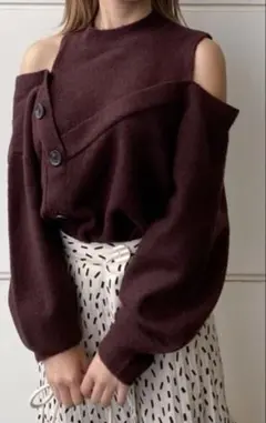 SNIDEL オープンショルダーボタンニットプルオーバー