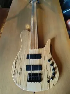 Stradi Sky Fretless 5弦 エレキベース Stradi Sky Fretless 5弦 エレキベース Stradi Sky Fretless 5弦