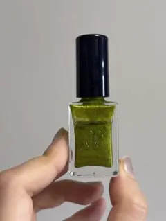 Elegance RAZZLE エナメルラッカー 02 ネイルカラーのサムネイル