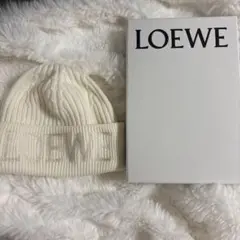 LOEWE ホワイト ニット帽 - メルカリ