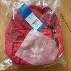 アディダスオリジナルス　ミニリュック