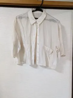 アイボリー 半袖 シャツ ショート丈のサムネイル