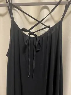新品、黒 キャミソールワンピース フリル裾