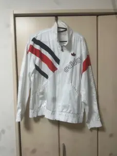 adidas ストライプ ナイロンジャケット