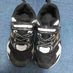 瞬足 キッズ スニーカー ブラック/ゴールド 19cm