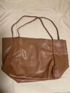 【数回使用】ノーブランド・合成皮革バッグ