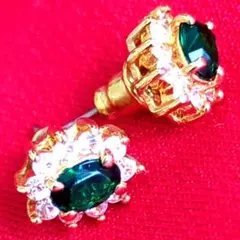 E*F様 エメラルド風ピアス2個 3/7D