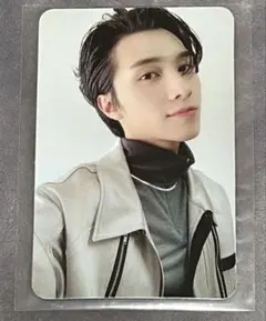 wayv 威神V take off ヤンヤン ホログラム　トレカ wayv 威神V take off ヤンヤン ホログラム トレカ - メルカリ