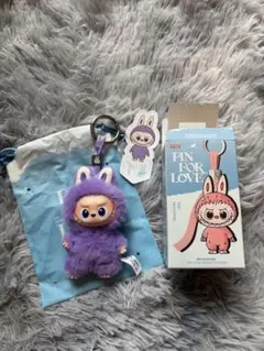 ラブブ イニシャル T PIN FOR LOVE