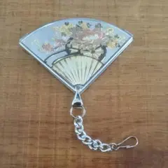 扇子型金属チャーム チェーン付き