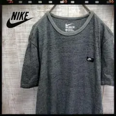 NIKE ナイキ ワンポイントTシャツ 杢グレー 半袖 古着 81908のサムネイル