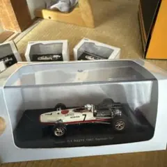 EBBRO Honda F1 RA273 1/43 ミニカーのサムネイル
