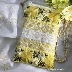 インド刺繍リボン　スマホショルダーポーチ　サコッシュ　パールビジュー　レモン色