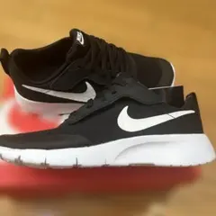 Nike TANJUN EASYON PS 22cm