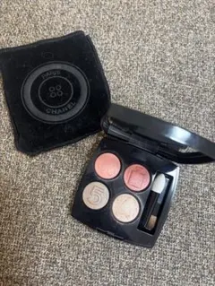 CHANEL LES 4 OMBRES アイシャドウパレット