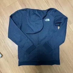 【美品】THE NORTH FACE ジップアップパーカー 140