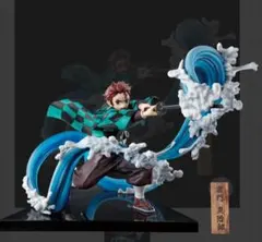 一番くじ　鬼滅の刃　〜黎明に刃を持て〜 フィギュア3体セット Amazon.co.jp: 一番くじ 鬼滅の刃 ～黎明に刃を持て～ D賞 竈門