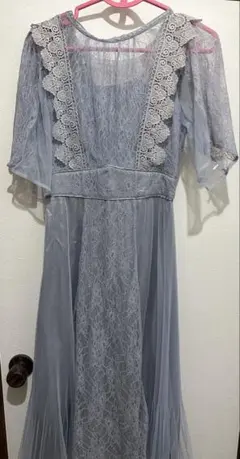 ライトブルー レース装飾 シースルードレス