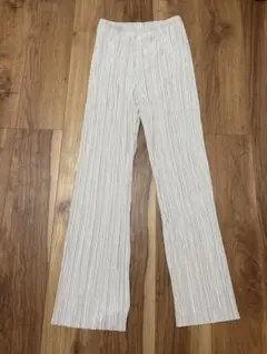 限定値下げ✨️美品 GRL プリーツストレートパンツ ホワイト Mサイズ