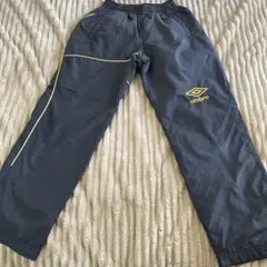 アンブロ　中綿入りパンツ　サイズ140