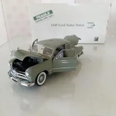 ダンバリーミント製 1951 フォード ビクトリア 1/24 - メルカリ