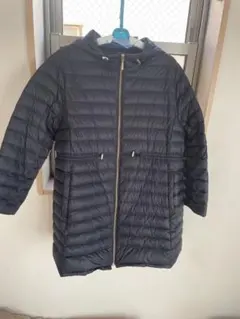 フード付き ダウンジャケット　紺色