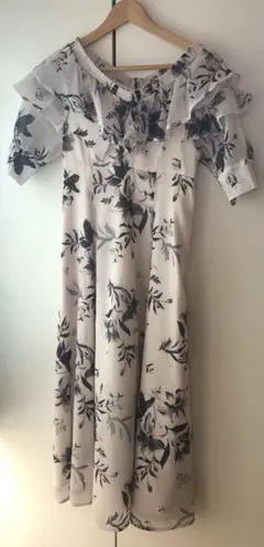 送料無料　美品　未着用　自宅保管品　ノエラ　ワンピース