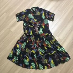 エーカ 総柄シャツとスカート　オープンカラー コットン　セットアップ　タレント着
