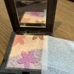 laura mercier シマーブロック ギルティッドガーデンのサムネイル