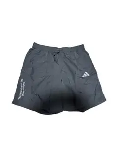 adidas グレー ショートパンツ