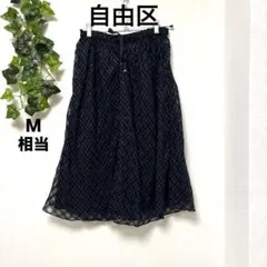 お得！美品【自由区 】シアースカート 2点セット 38 Ｍ相当 夏秋春のサムネイル