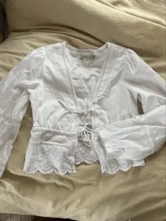 Abercrombie & Fitch ホワイトブラウス