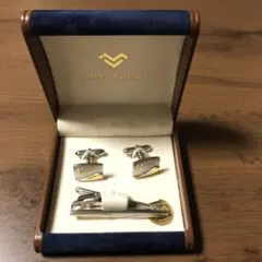 マリオバレンチノ　ネクタイピン&カフス