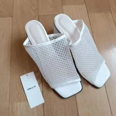 コムサイズム　サンダル　ホワイト　23.5cm