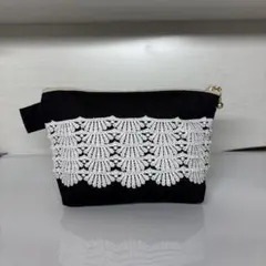 ハンドメイド　レースポーチ　ブラック