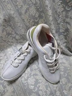 ホワイト スニーカー クッション性あり匿名配達不可