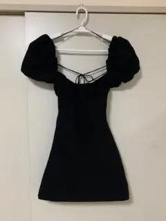 ZARA ブラック パフスリーブ ミニドレス