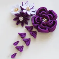 和装や卒業式にも◎下がり付紫色つまみ細工髪飾り（ヘアクリップ）コサージュ２way