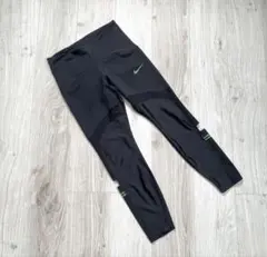 Nike Dri-FIT ブラックレギンス Mサイズ