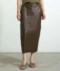 【L'Appartement】SHEEP LEATHER TIGHT SKIRTのサムネイル