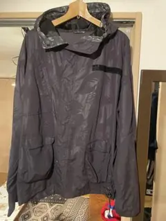 マハリシ　フーデッドナイロンジャケット