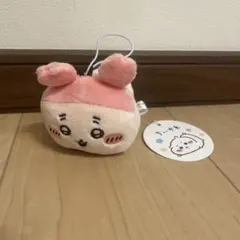 ちいかわ　ねそべりマスコット　古本屋　カニ